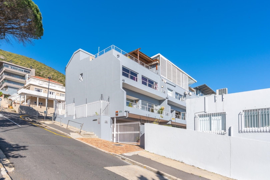 3 Bedroom Property for Sale in Sea Point Western Cape